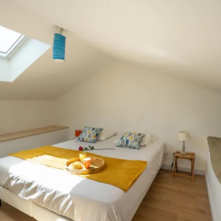 La Pierre Fleurie By Interhome بيت للعطل *